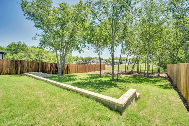 310 Matthew Street, Hillsboro, TX 76645