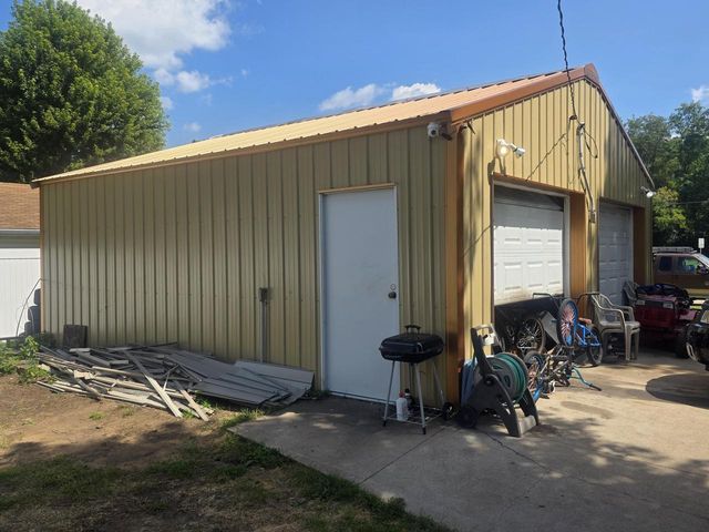 204 2nd STREET, Black River Falls, WI 54615