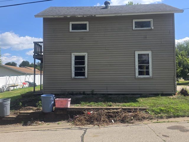 204 2nd STREET, Black River Falls, WI 54615