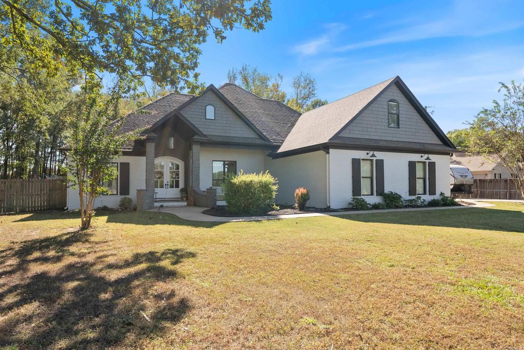 101 Burgess Lane, Greenbrier, AR 72058