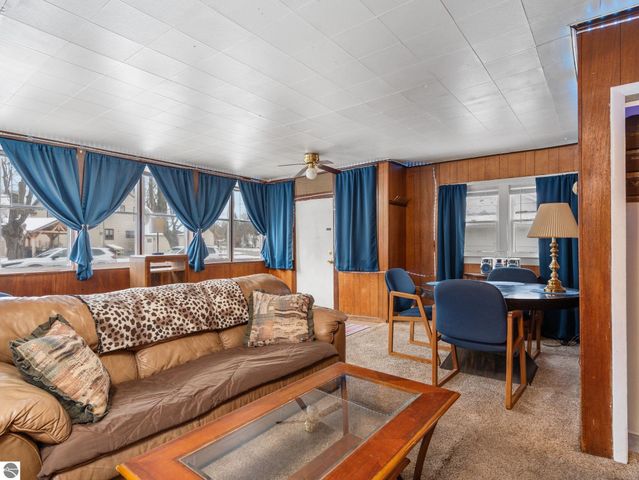 405 Powers Street, Cadillac, MI 49601