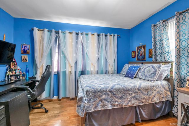 15424 12th Road, Whitestone, NY 11357