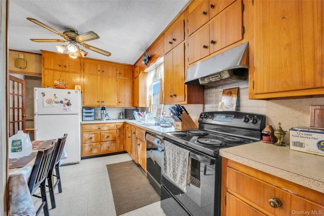 15424 12th Road, Whitestone, NY 11357