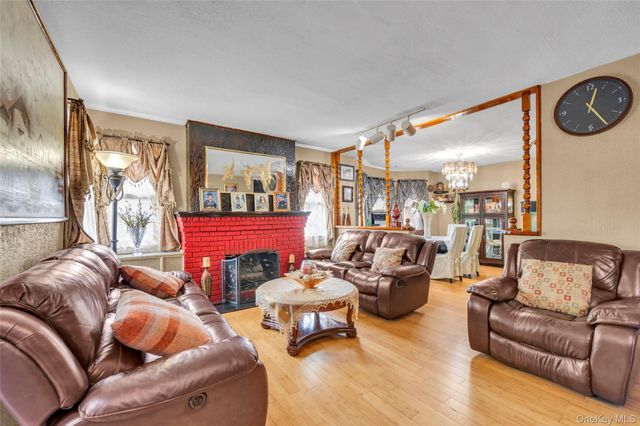 15424 12th Road, Whitestone, NY 11357