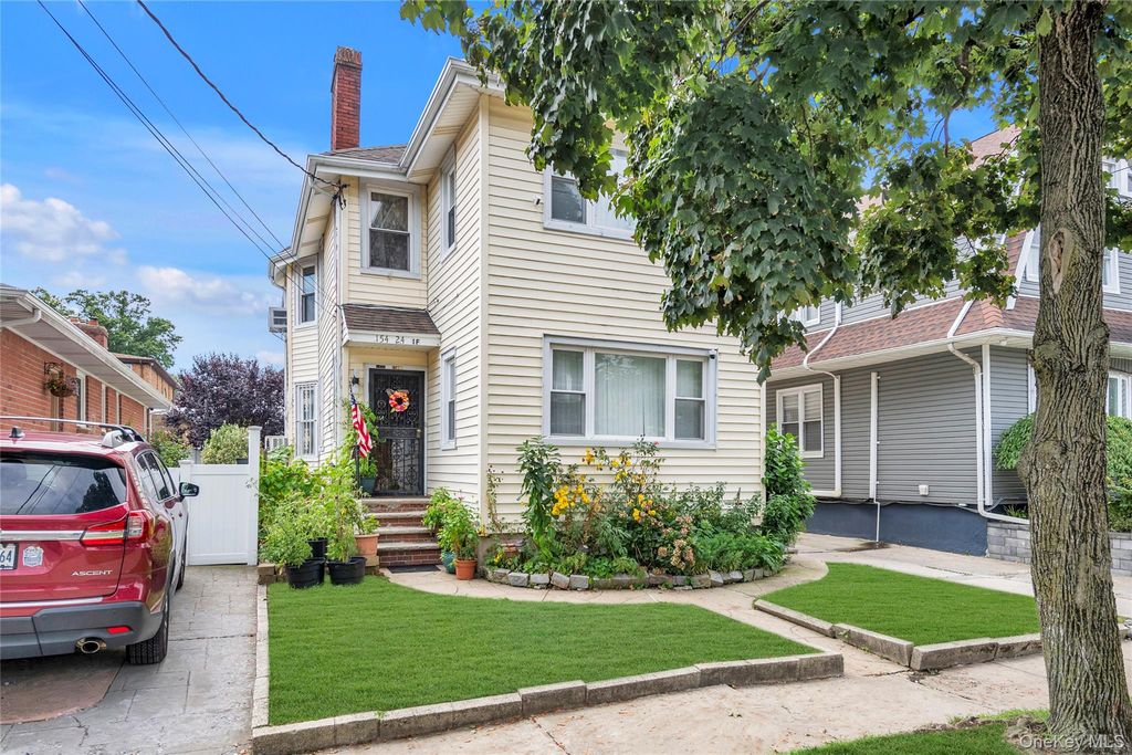15424 12th Road, Whitestone, NY 11357 — exterior