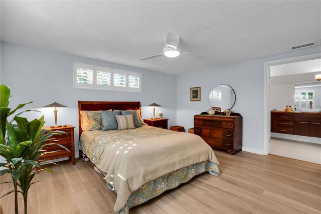 2714 52ND STREET S, Gulfport, FL 33707