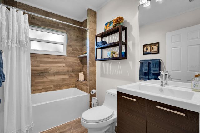 2714 52ND STREET S, Gulfport, FL 33707