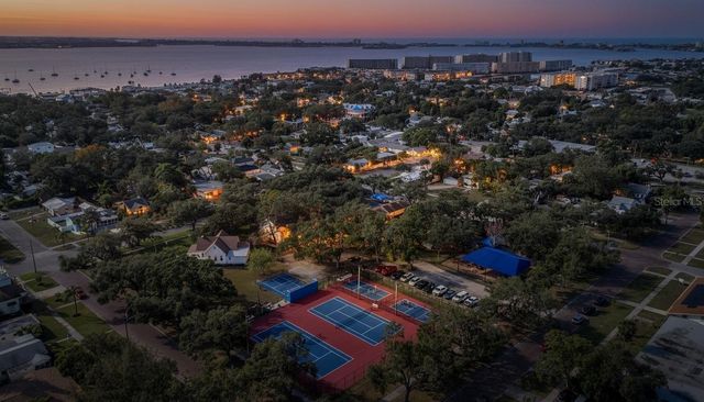 2714 52ND STREET S, Gulfport, FL 33707