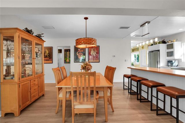 2714 52ND STREET S, Gulfport, FL 33707