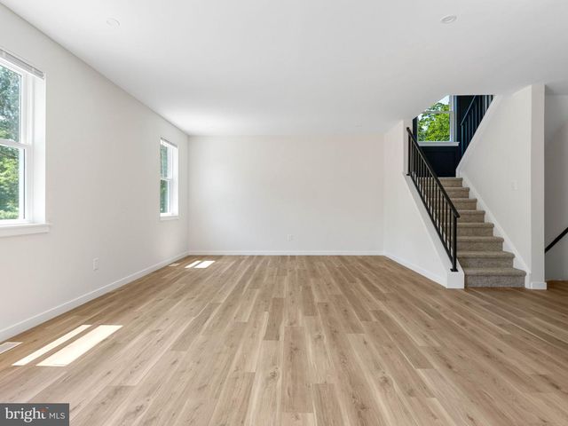380 PARK AVE, Cinnaminson, NJ 08077