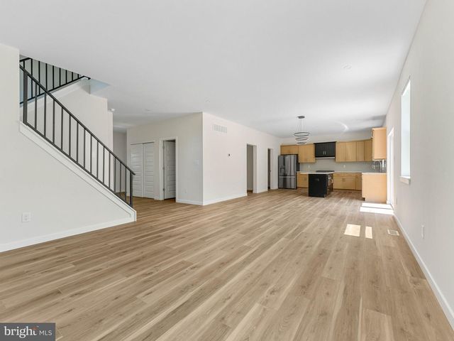 380 PARK AVE, Cinnaminson, NJ 08077