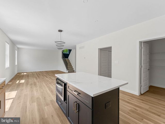380 PARK AVE, Cinnaminson, NJ 08077
