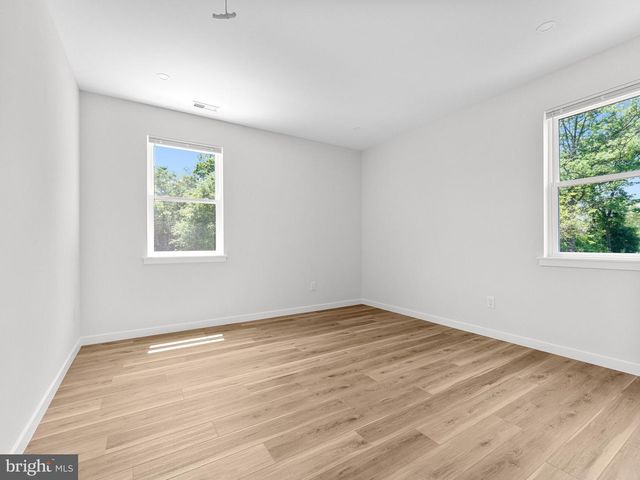 380 PARK AVE, Cinnaminson, NJ 08077