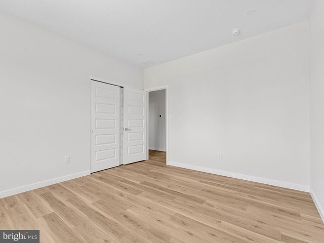 380 PARK AVE, Cinnaminson, NJ 08077