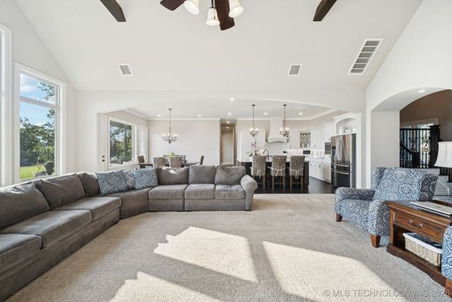 2805 S 294th Street East E, Broken Arrow, OK 74014