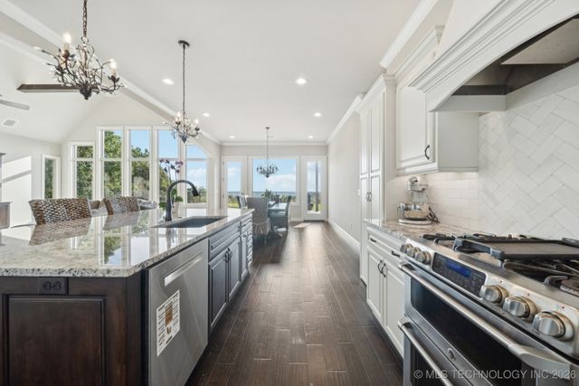 2805 S 294th Street East E, Broken Arrow, OK 74014