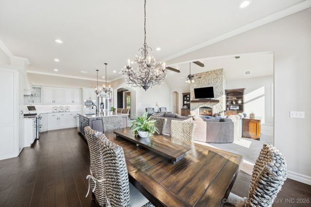 2805 S 294th Street East E, Broken Arrow, OK 74014