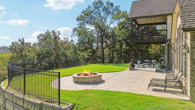 2805 S 294th Street East E, Broken Arrow, OK 74014