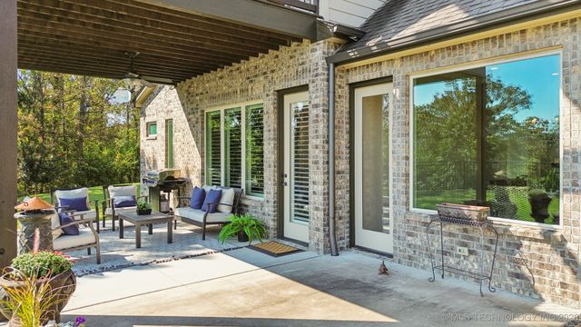 2805 S 294th Street East E, Broken Arrow, OK 74014