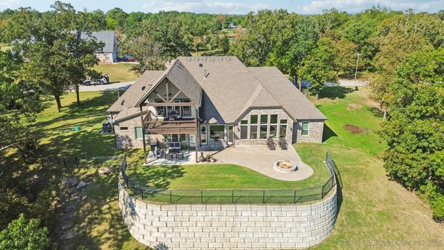 2805 S 294th Street East E, Broken Arrow, OK 74014