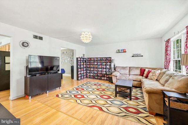 2729 GALLOWAY AVE, Abington, PA 19001