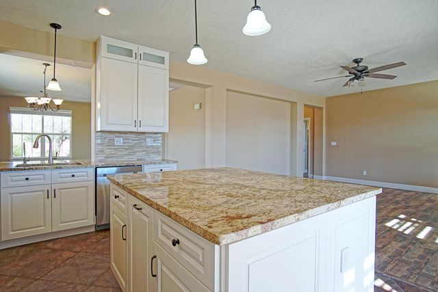 144 PASEO VISTA Loop NE, Rio Rancho, NM 87124