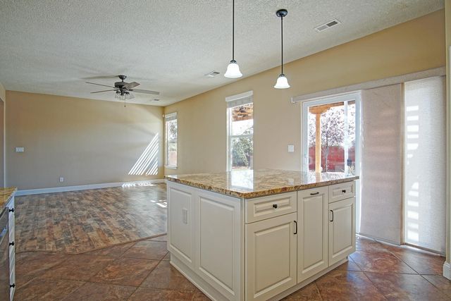 144 PASEO VISTA Loop NE, Rio Rancho, NM 87124