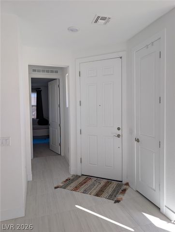 6611 Summershade Street, North Las Vegas, NV 89086