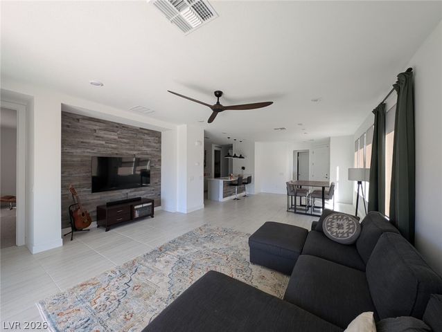 6611 Summershade Street, North Las Vegas, NV 89086