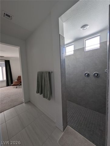 6611 Summershade Street, North Las Vegas, NV 89086