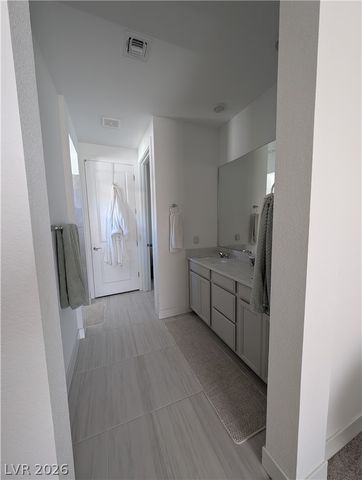 6611 Summershade Street, North Las Vegas, NV 89086