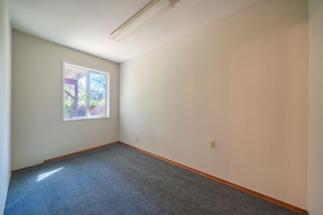 3081 Henderson Road, Redding, CA 96002