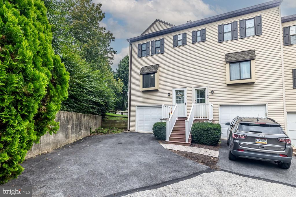 2517 POND VIEW DR #2517, WEST CHESTER, PA 19382 — photo 2