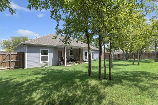 2413 Christine Drive, Granbury, TX 76048