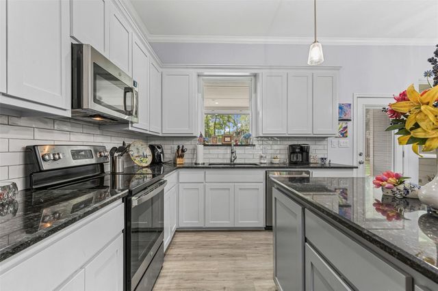 2413 Christine Drive, Granbury, TX 76048