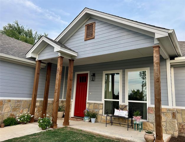 2413 Christine Drive, Granbury, TX 76048