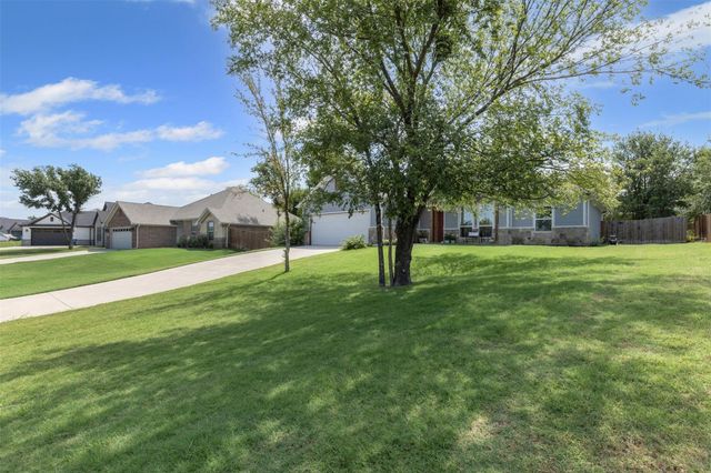 2413 Christine Drive, Granbury, TX 76048