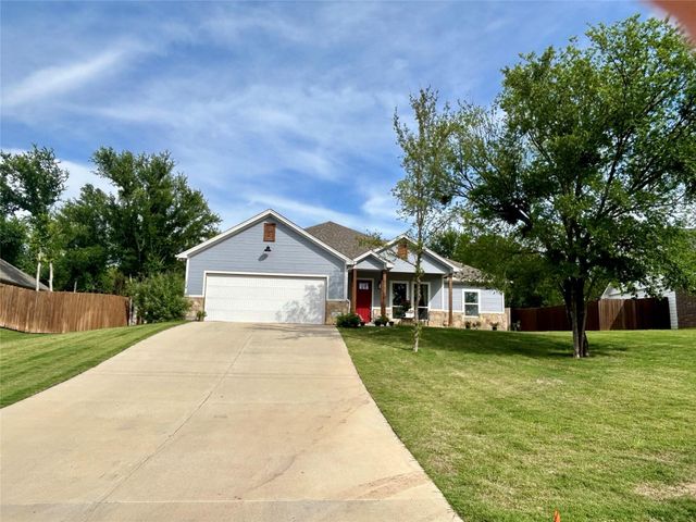 2413 Christine Drive, Granbury, TX 76048