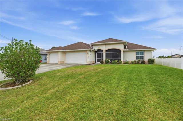 2703 NE Juanita PL, Cape Coral, FL 33909