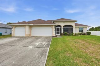 2703 NE Juanita PL, Cape Coral, FL 33909