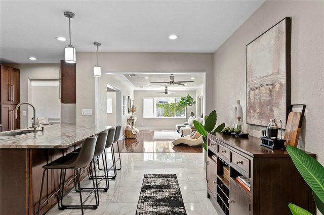 2756 65TH WAY N, St Petersburg, FL 33710