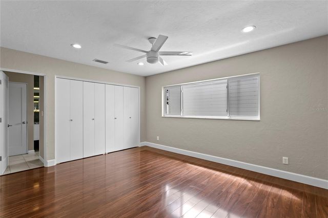2756 65TH WAY N, St Petersburg, FL 33710
