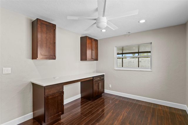 2756 65TH WAY N, St Petersburg, FL 33710