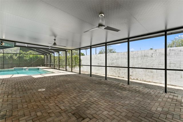 2756 65TH WAY N, St Petersburg, FL 33710