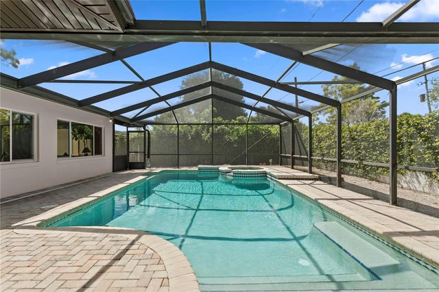 2756 65TH WAY N, St Petersburg, FL 33710