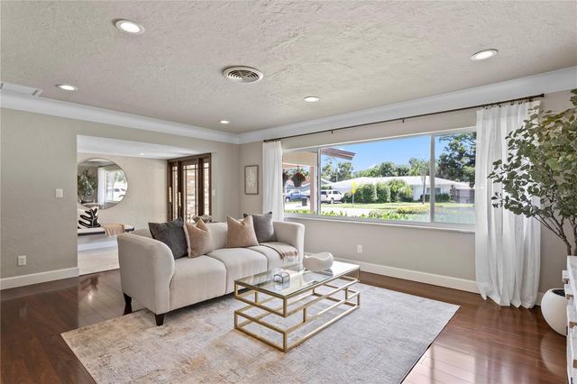 2756 65TH WAY N, St Petersburg, FL 33710