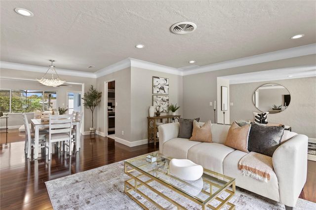 2756 65TH WAY N, St Petersburg, FL 33710