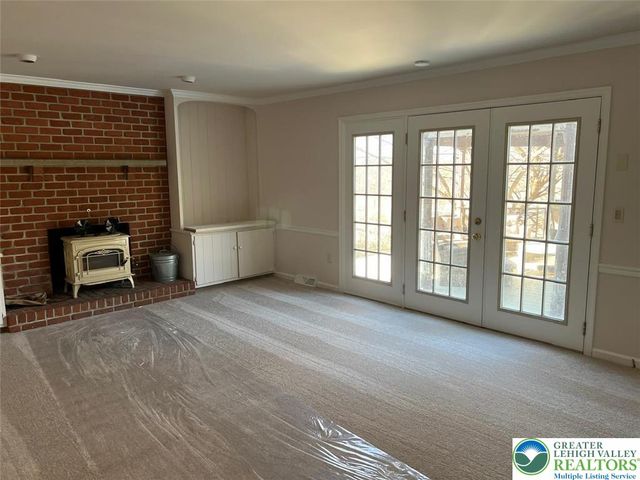 4861 Waterfall Drive, Lower Macungie Twp, PA 18062