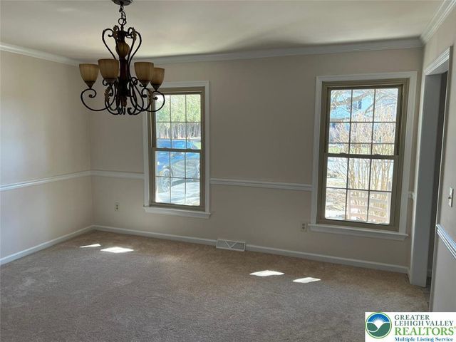 4861 Waterfall Drive, Lower Macungie Twp, PA 18062