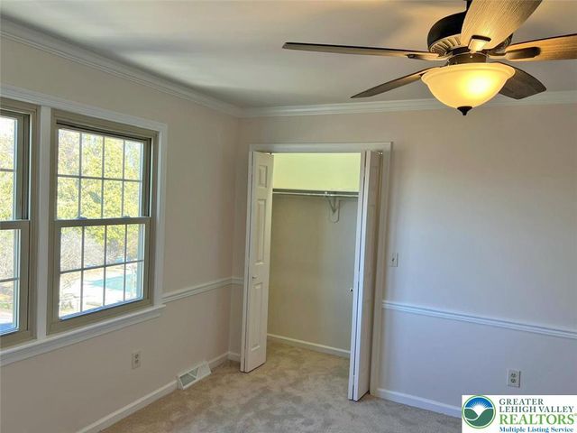 4861 Waterfall Drive, Lower Macungie Twp, PA 18062